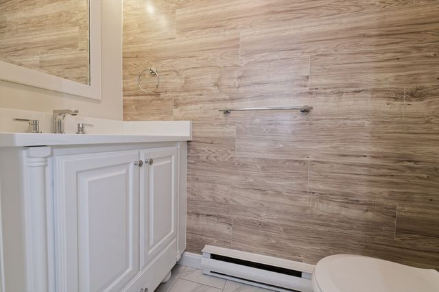 60 Spencer St 60, Millis, MA 02054