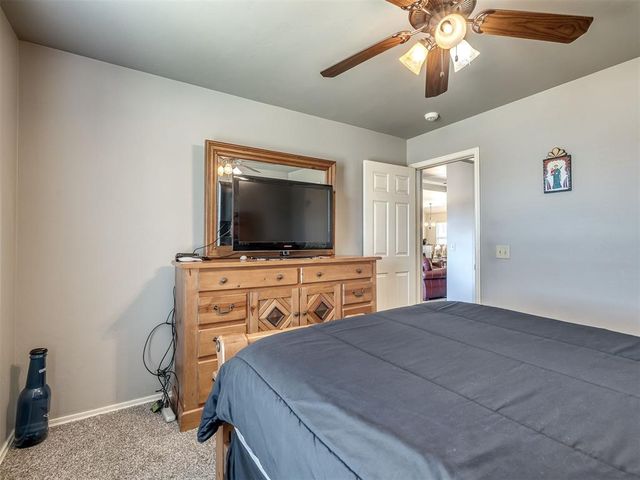 875 Cottonwood Court, Guthrie, OK 73044