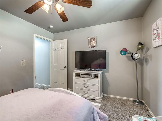 875 Cottonwood Court, Guthrie, OK 73044