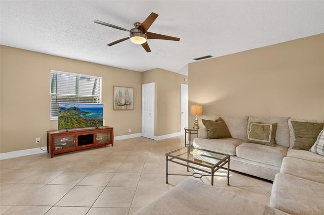 2124 NE 9th Avenue 2124, Wilton Manors, FL 33305