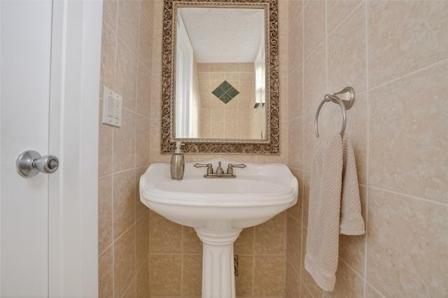 2124 NE 9th Avenue 2124, Wilton Manors, FL 33305