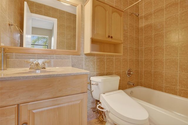 2124 NE 9th Avenue 2124, Wilton Manors, FL 33305