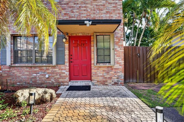 2124 NE 9th Avenue 2124, Wilton Manors, FL 33305
