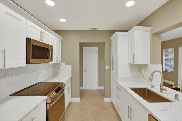 2124 NE 9th Avenue 2124, Wilton Manors, FL 33305