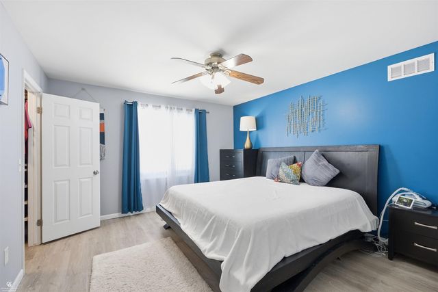 46602 Meadowview Drive, Shelby Twp, MI 48317