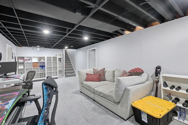 46602 Meadowview Drive, Shelby Twp, MI 48317