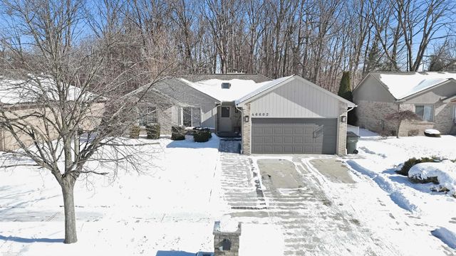 46602 Meadowview Drive, Shelby Twp, MI 48317