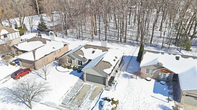 46602 Meadowview Drive, Shelby Twp, MI 48317