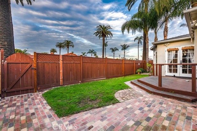 2289 Golden Avenue Avenue, Long Beach, CA 90806