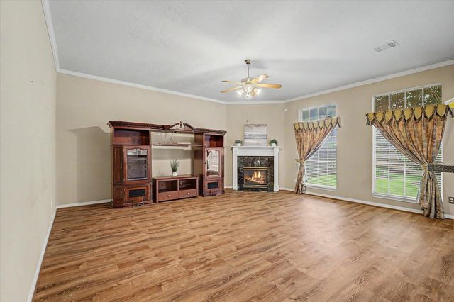 3618 Dry Creek Drive, Pasadena, TX 77505