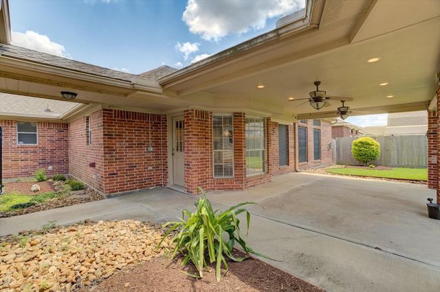 3618 Dry Creek Drive, Pasadena, TX 77505