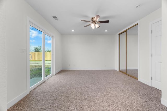 25393 Kennefick Rd, Galt, CA 95632