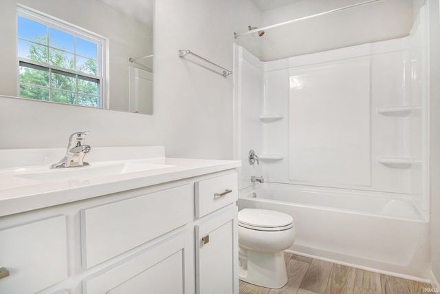 2210 Miami Trail, Huntington, IN 46750