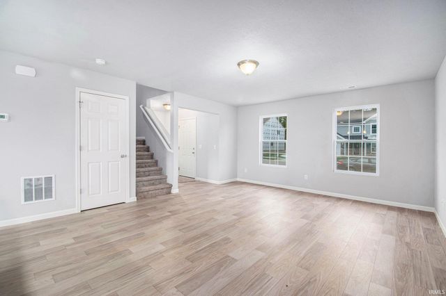 2210 Miami Trail, Huntington, IN 46750