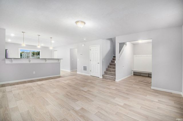 2210 Miami Trail, Huntington, IN 46750