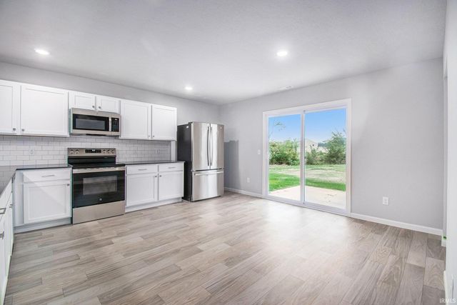 2210 Miami Trail, Huntington, IN 46750