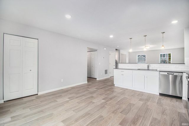 2210 Miami Trail, Huntington, IN 46750