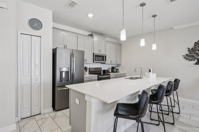 8985 STINGER DRIVE, Davenport, FL 33896