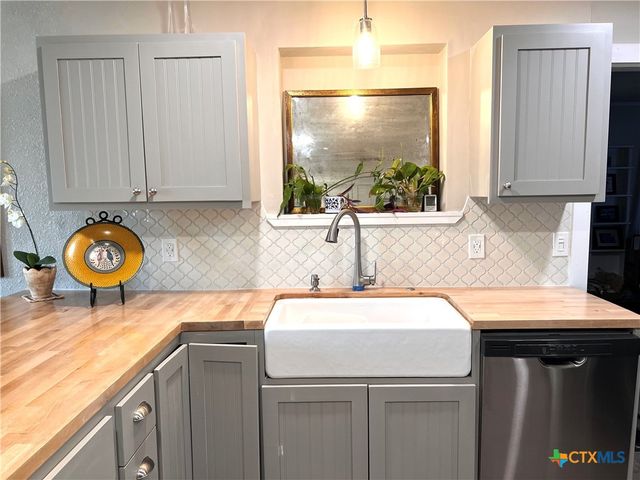 3080 S State Highway 123, Seguin, TX 78155