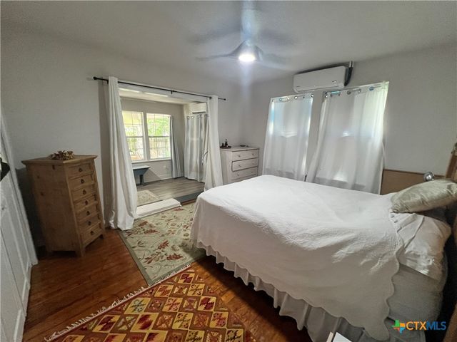 3080 S State Highway 123, Seguin, TX 78155