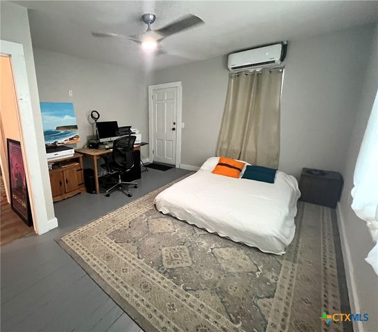 3080 S State Highway 123, Seguin, TX 78155