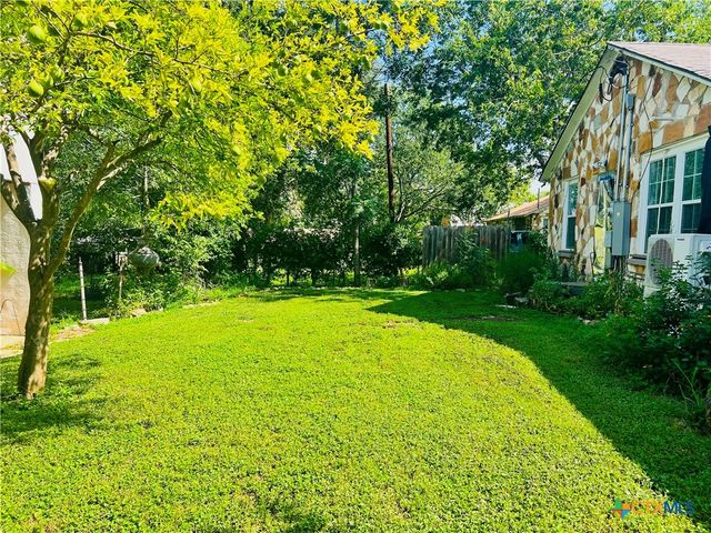 3080 S State Highway 123, Seguin, TX 78155