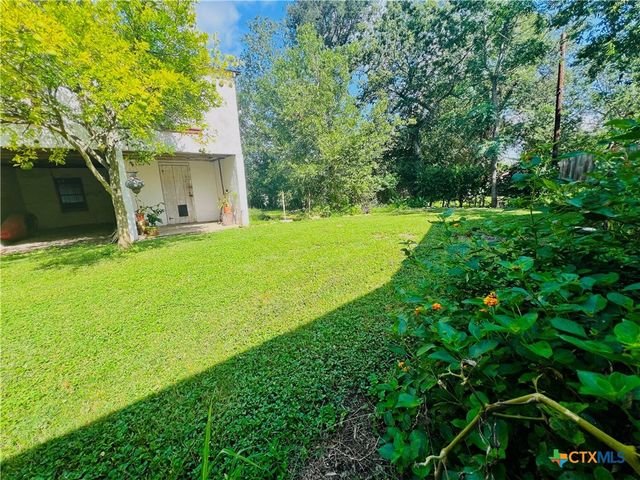3080 S State Highway 123, Seguin, TX 78155
