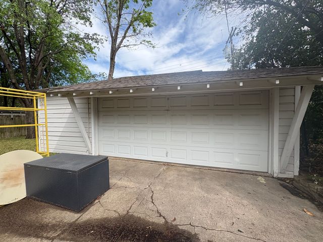 7525 Wentwood Drive, Dallas, TX 75225