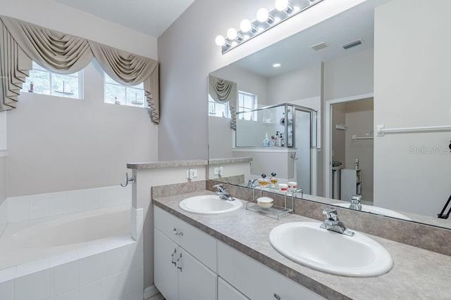 3370 SAINT LUCIA COURT, Tavares, FL 32778