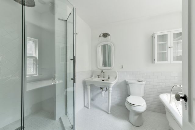 10 Reiling Pond Rd, Lincoln, MA 01773
