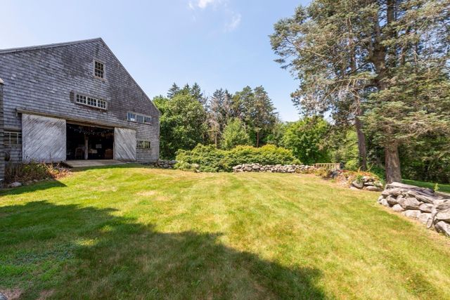 10 Reiling Pond Rd, Lincoln, MA 01773