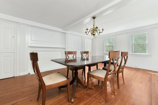10 Reiling Pond Rd, Lincoln, MA 01773