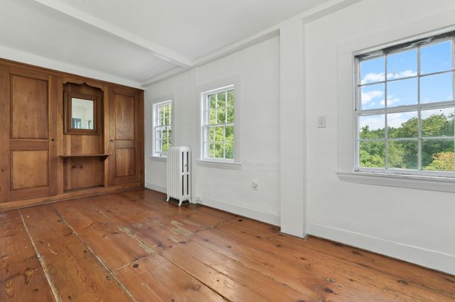 10 Reiling Pond Rd, Lincoln, MA 01773