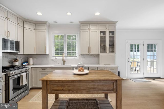 29 MAPLEWOOD DR, Stafford, VA 22554