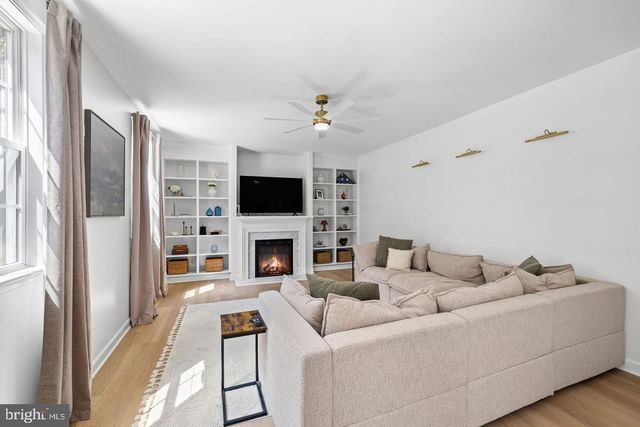 29 MAPLEWOOD DR, Stafford, VA 22554