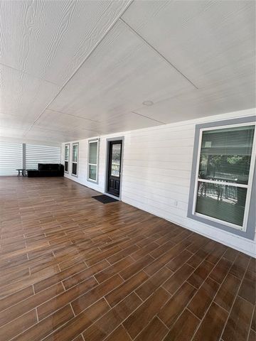 820 S Railroad Ave, Shepherd, TX 77371