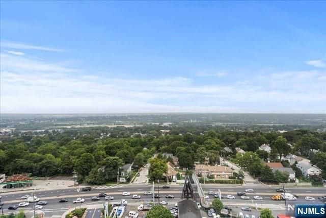 555 North Avenue 22R, Fort Lee, NJ 07024