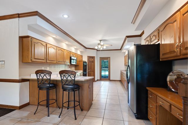 12965 WHISPERING PINES DR, Olive Branch, MS 38654