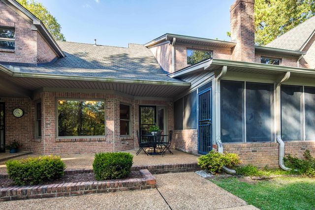 12965 WHISPERING PINES DR, Olive Branch, MS 38654