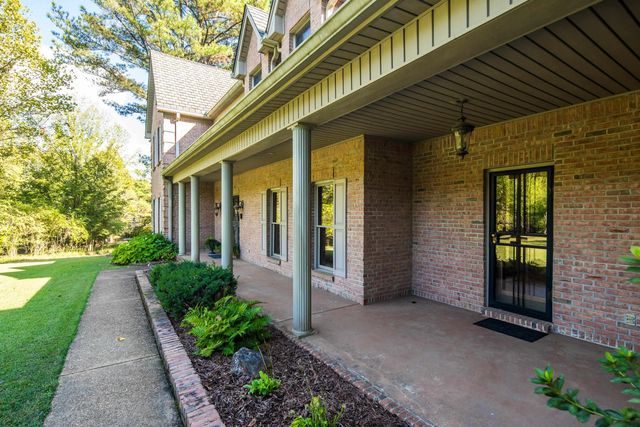 12965 WHISPERING PINES DR, Olive Branch, MS 38654