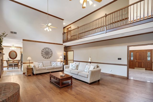 12965 WHISPERING PINES DR, Olive Branch, MS 38654