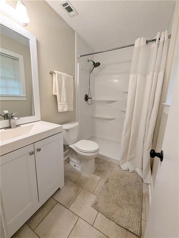 7233 Cherokee Trail W, Theodore, AL 36582