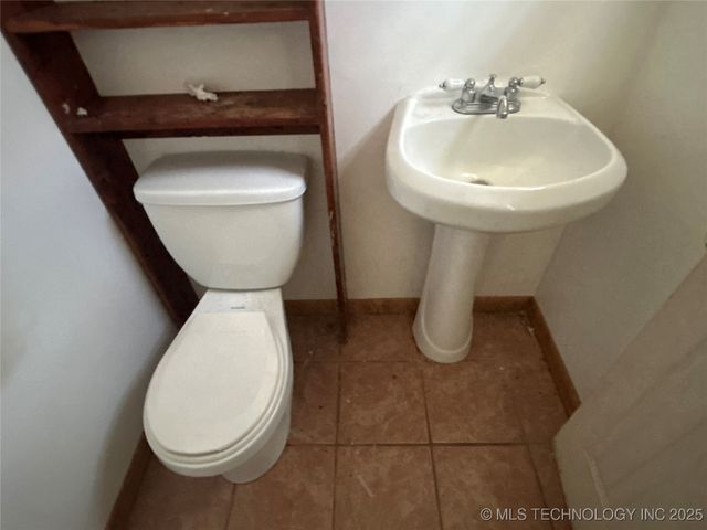 805 N Ash Avenue, Sand Springs, OK 74063