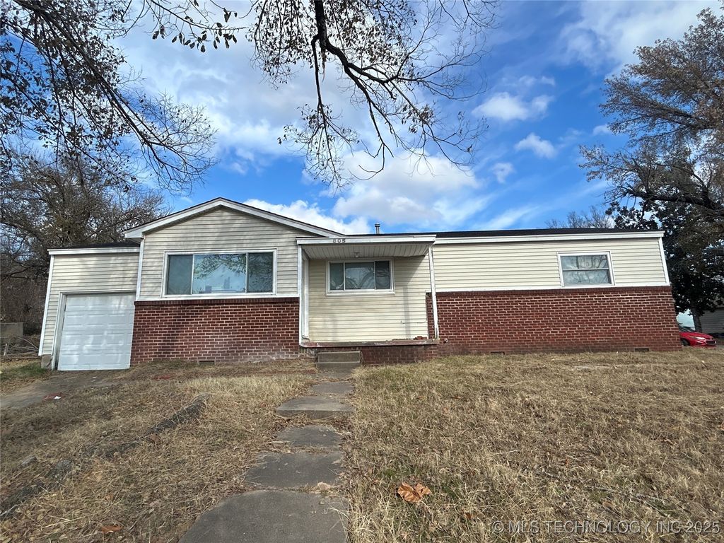 805 N Ash Avenue, Sand Springs, OK 74063