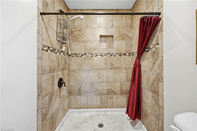 433 Belvue Drive, Mount Airy, NC 27030