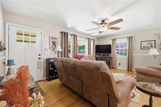 433 Belvue Drive, Mount Airy, NC 27030