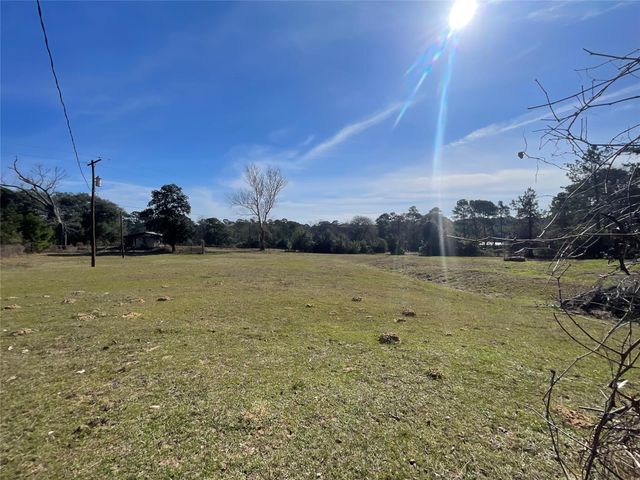 490 Cemetery Road, Coldspring, TX 77331