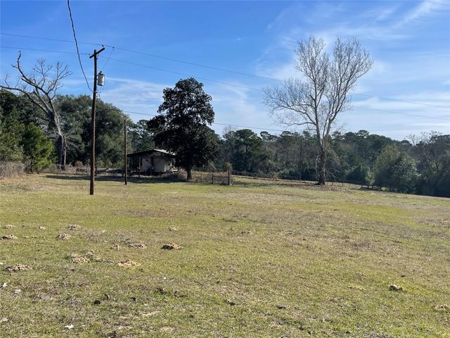 490 Cemetery Road, Coldspring, TX 77331