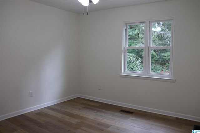 402 ADAMS AVENUE W, Oneonta, AL 35121