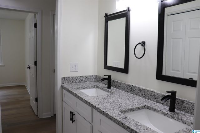 402 ADAMS AVENUE W, Oneonta, AL 35121